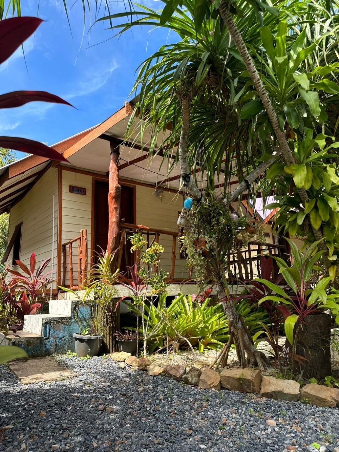 Blue Sky Bungalow Koh Jum Eksteriør bilde